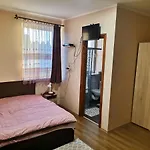 Okerka Vendeghaz Apartment Csesztreg