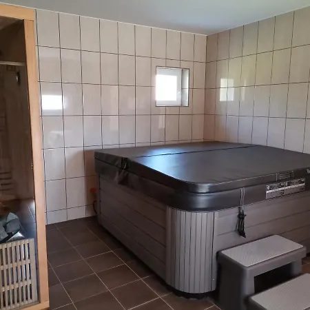 Lägenhet Okerka Vendeghaz Csesztreg