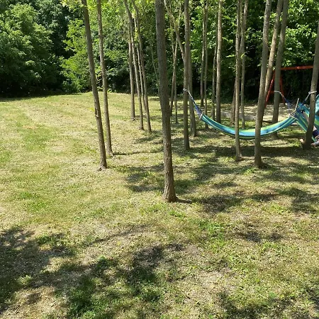 Okerka Vendeghaz Lägenhet