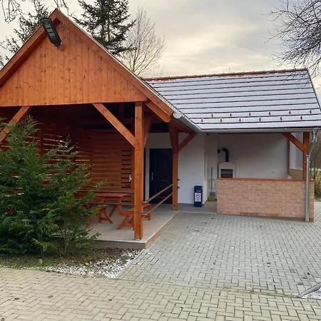 Apartment Okerka Vendeghaz Csesztreg