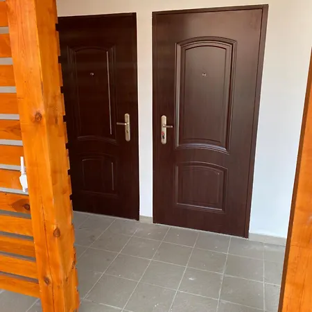 Okerka Vendeghaz Apartment Csesztreg