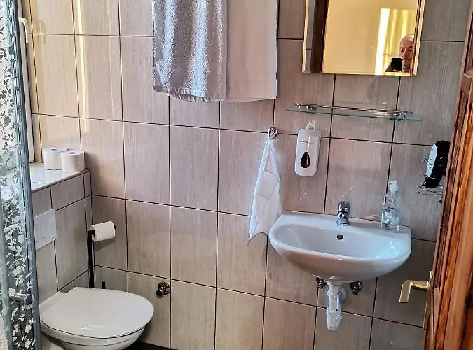 Okerka Vendeghaz * Csesztreg